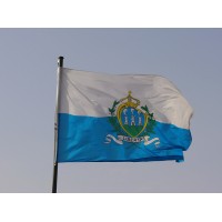 Знаме на Сан Марино Знаме на Сан Марино